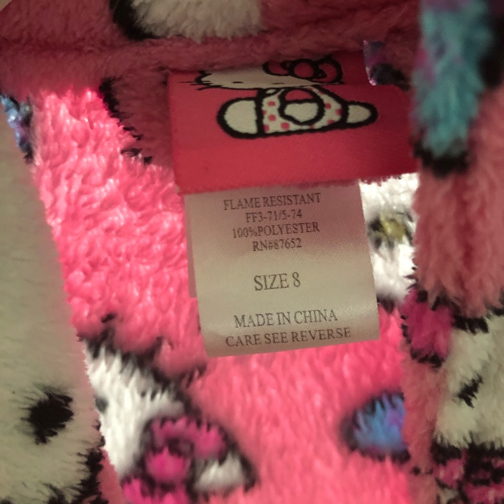 Hello kitty bath robe - Picture 2 of 3